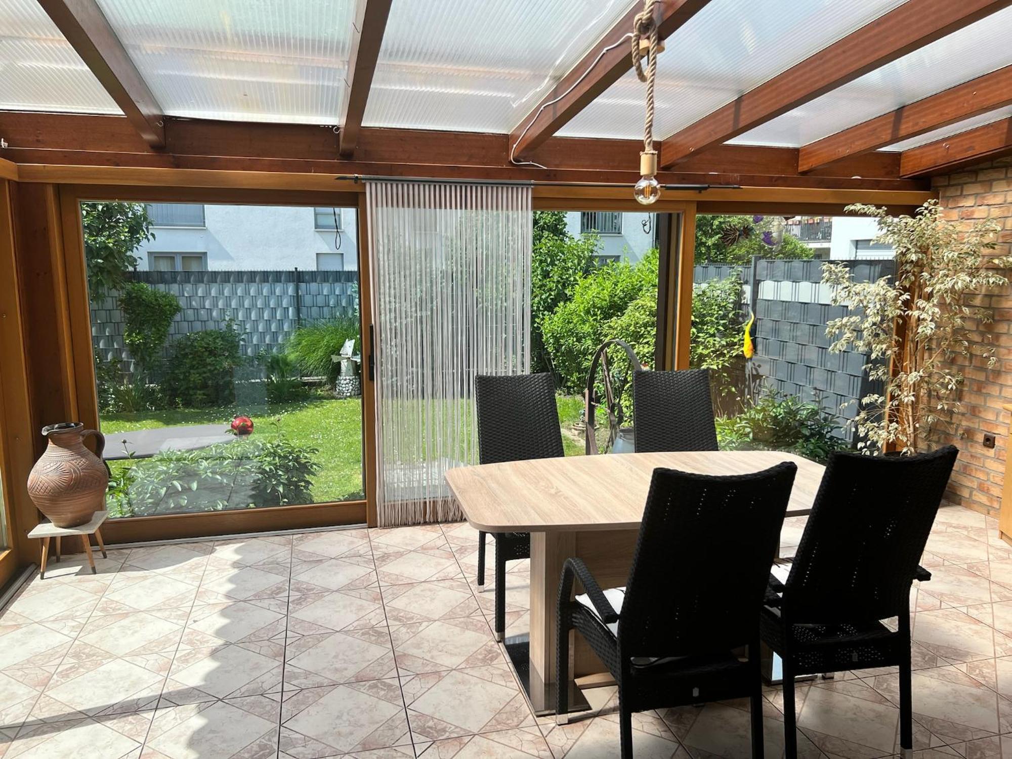 Barrierefreies Ferienhaus Mit Garten Bei Koeln Huerth Exterior photo